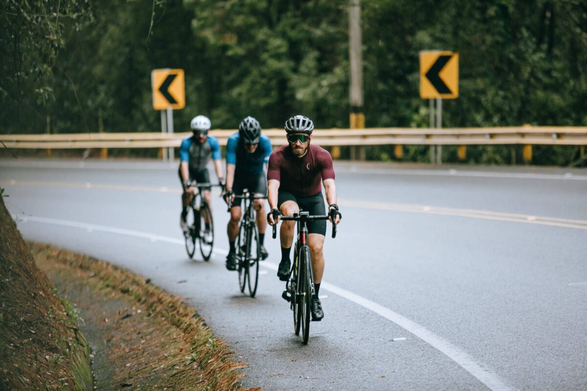 The Benefits of Group Cycling and Peloton Riding